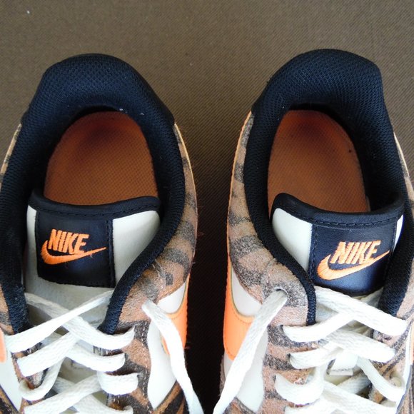 nike daktari tiger coconut milk and atomic orange shoes mens size 9 main image 8